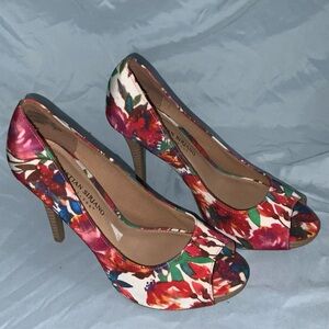 Christian Siriano floral multicolor open toe pumps Size 6.5